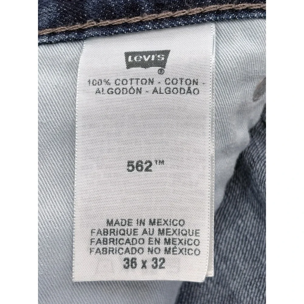 Levis 562 Jeans Mens 36x32 Blue Loose Taper Button Fly Cotton (Actual Fit 37x30)